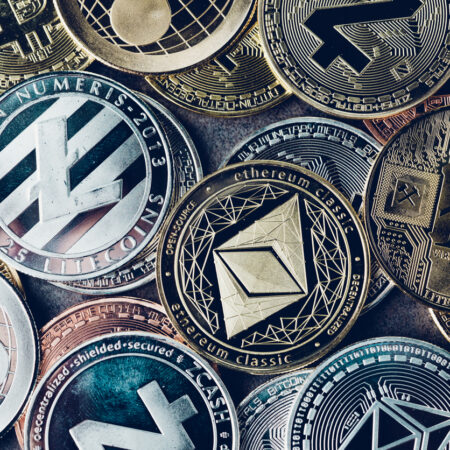 Rising Stars in Crypto: Altcoins on the Move